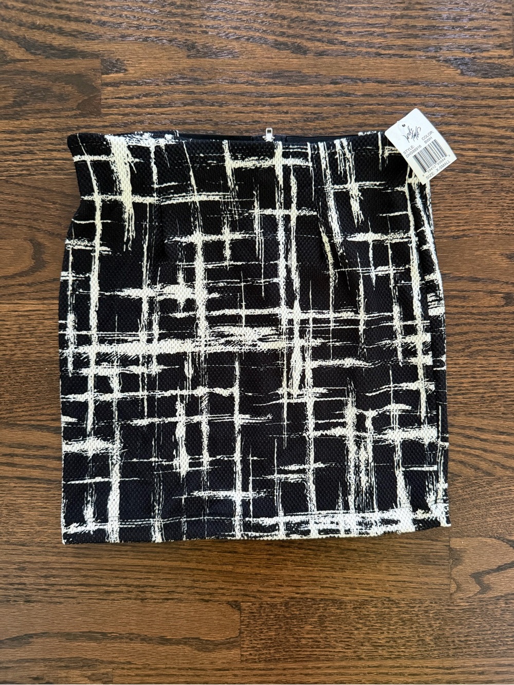 Eight Sixty Black & White Geometric Print Mini Skirt – XS